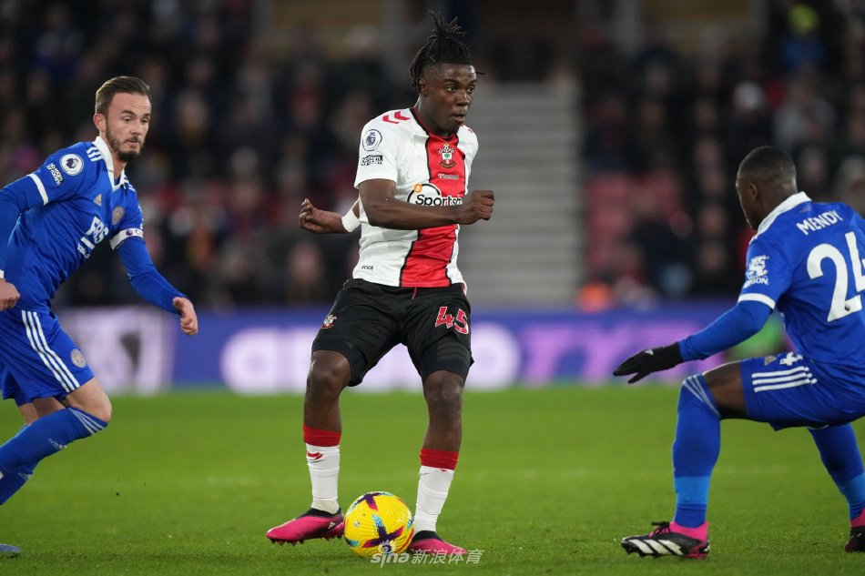 对自己在R 对自己在R